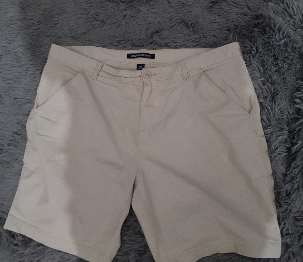 Calvin Klein shorts pants